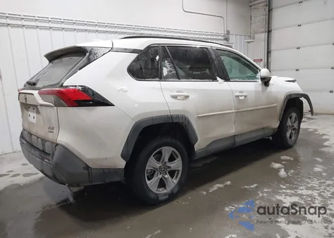 2025 Toyota Rav4 Xle z USA, uszkodzony, nr VIN 2T3P1RFVXSC533332